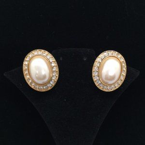 Claiborne Giant Pearl CLIP ON Earrings